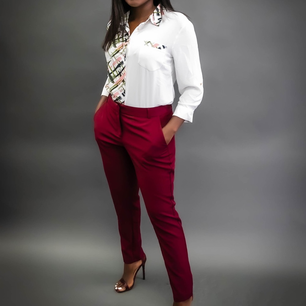 White 3/4 sleeve blouse with stripy pattern!!